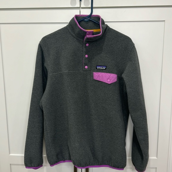 Patagonia Tops - PATAGONIA FLEECE